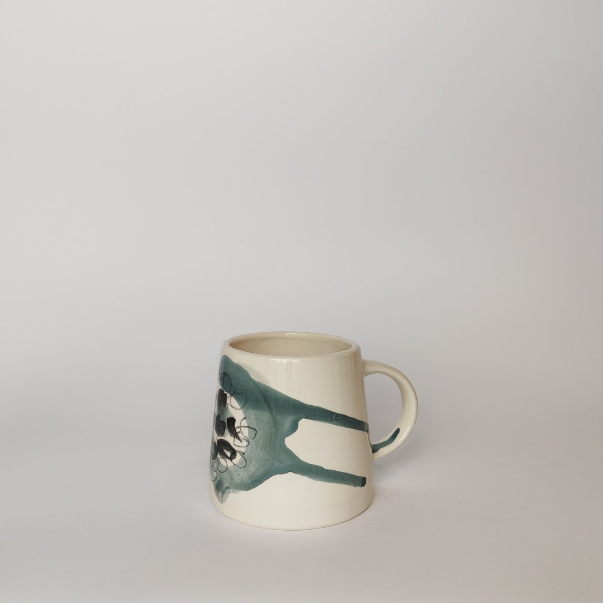 TAZZA SVASATA "Agapantus con virgola grigio - Mentelocale